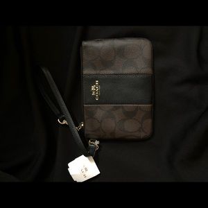 Coach wristlet NWT